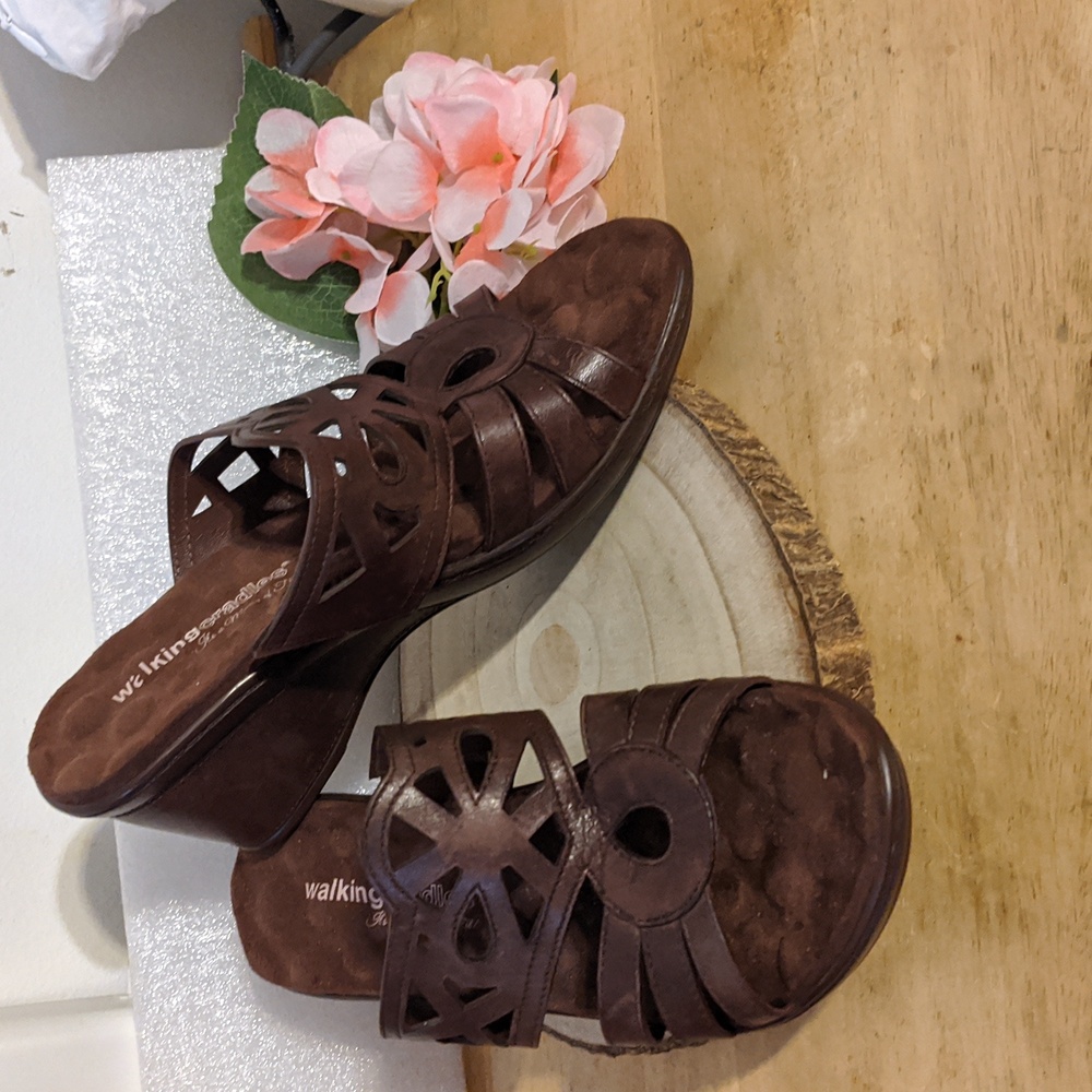 Walking Cradles Logan Cutout Wedge Dark Brown Size 8.5